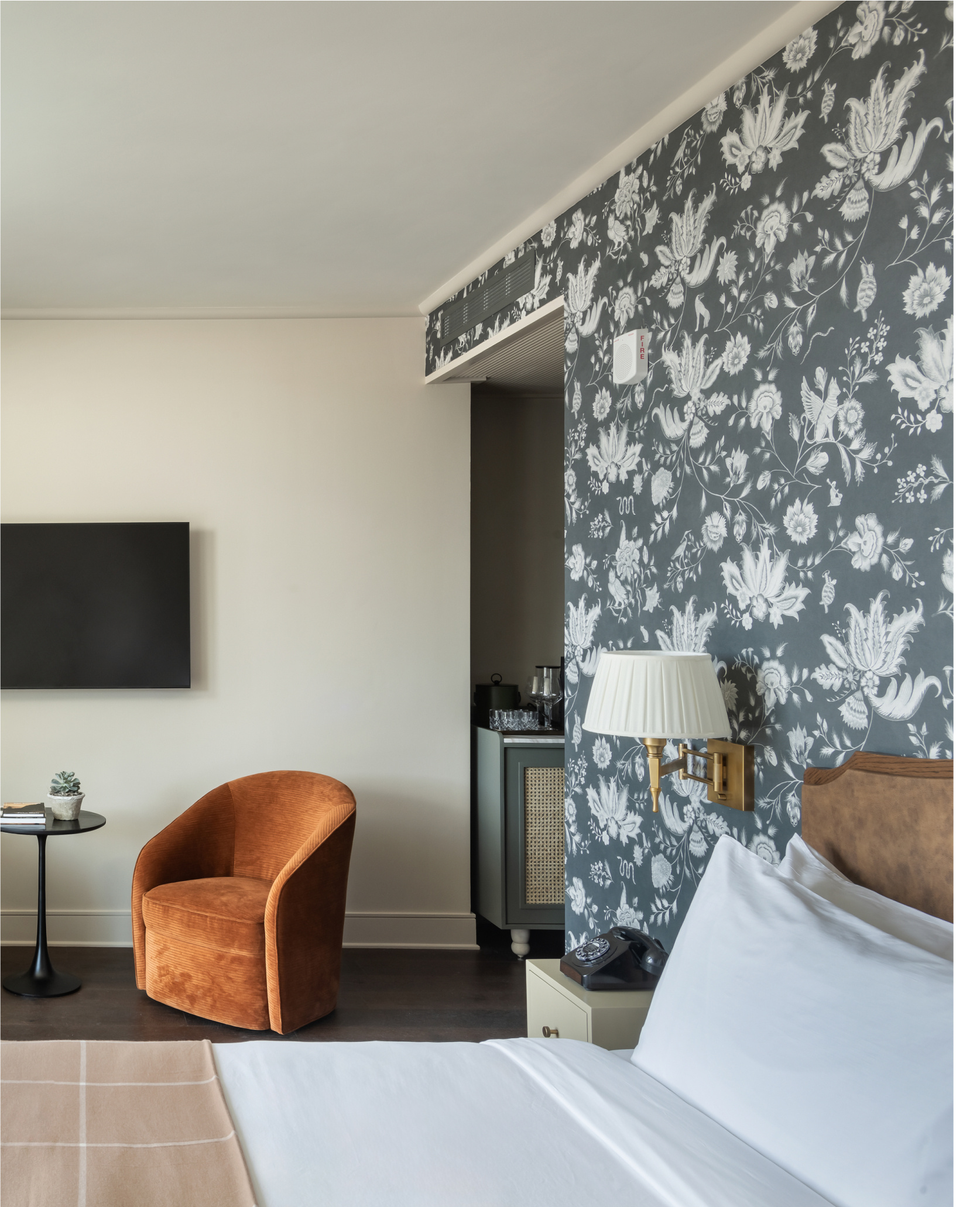 FORTH-Hotel-Room-1